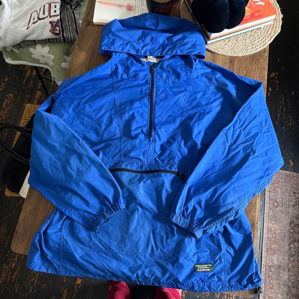 Blue vintage men’s LL Bean Adirondack windbreaker jacket